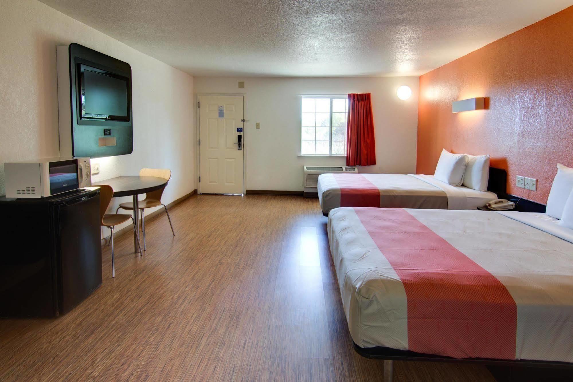Motel 6-Mount Pleasant, Tx Exterior photo